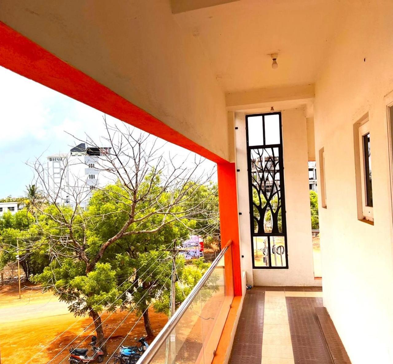 Asshappystayinn Hotel Tiruchirappalli Exterior foto
