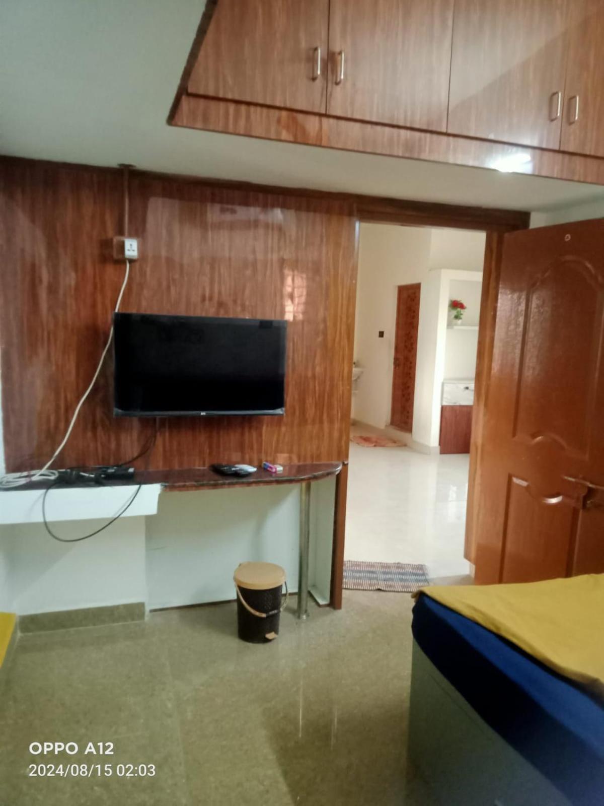 Asshappystayinn Hotel Tiruchirappalli Exterior foto